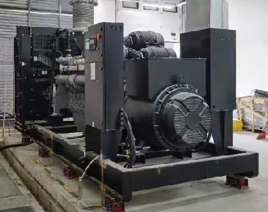 小鹏汽车项目（帕金斯配hy3380cc海洋之神1250KVA发电机）